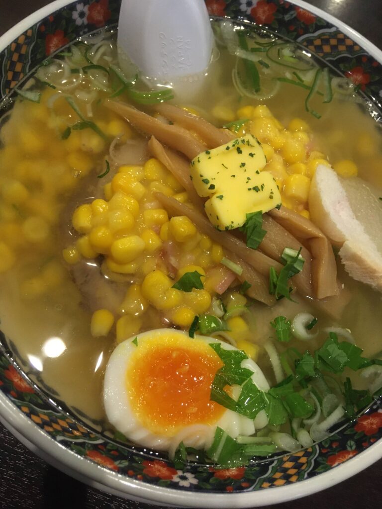 函館一人旅で食べたあじさいの塩ラーメン