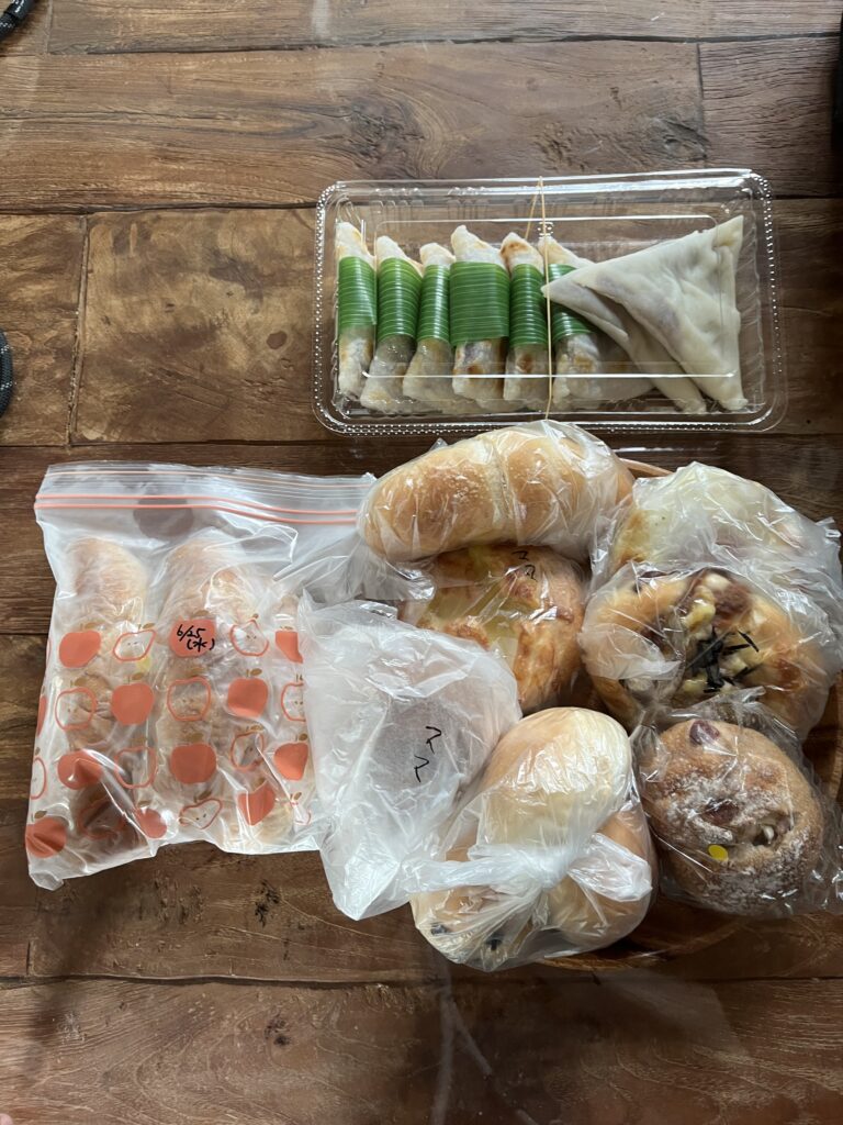 子連れ石巻ドライブで立ち寄ったあまやき屋のササモチ、チャキン、パン屋はこのパン